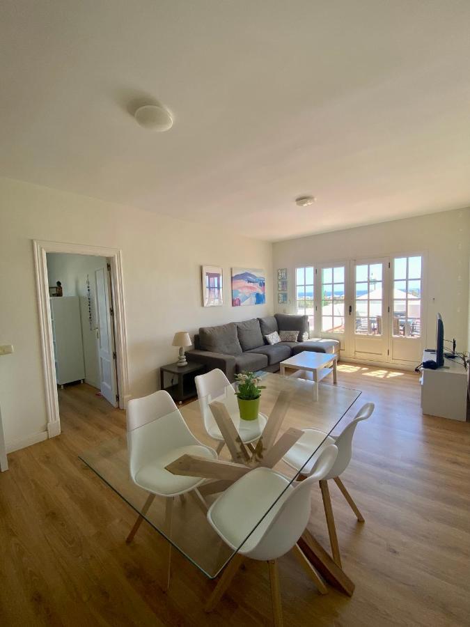 Apartamento Om Con Piscina Y Vistas Al Mar Apartment Costa Teguise Luaran gambar